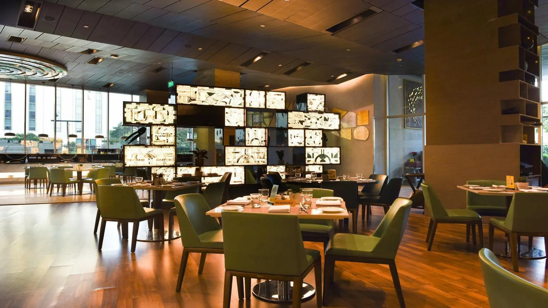 Holiday Inn New Delhi Aerocity By Ihg 5*,  India