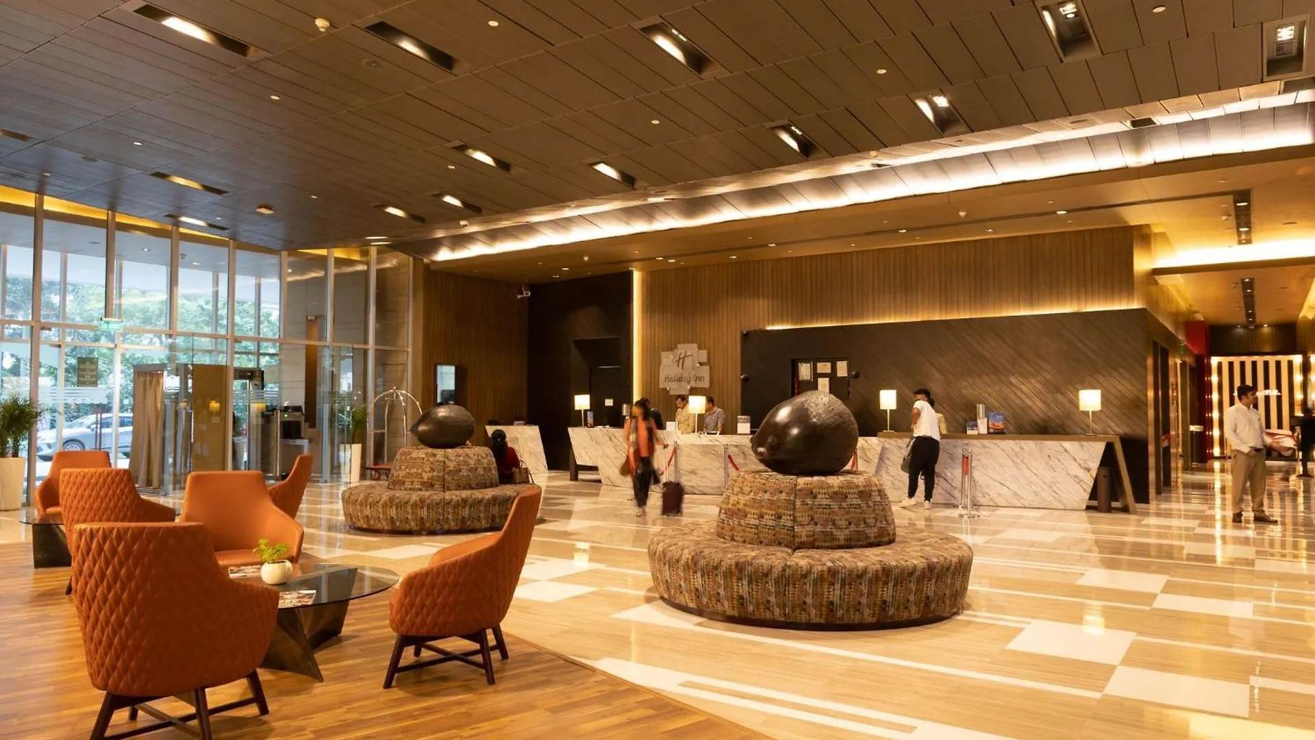 Holiday Inn New Delhi Aerocity By Ihg 5*,  Indien