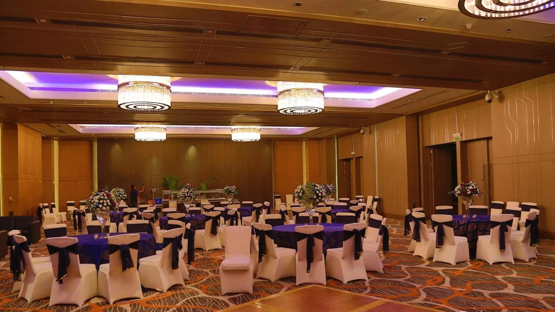 Holiday Inn New Delhi Aerocity By Ihg 5*,